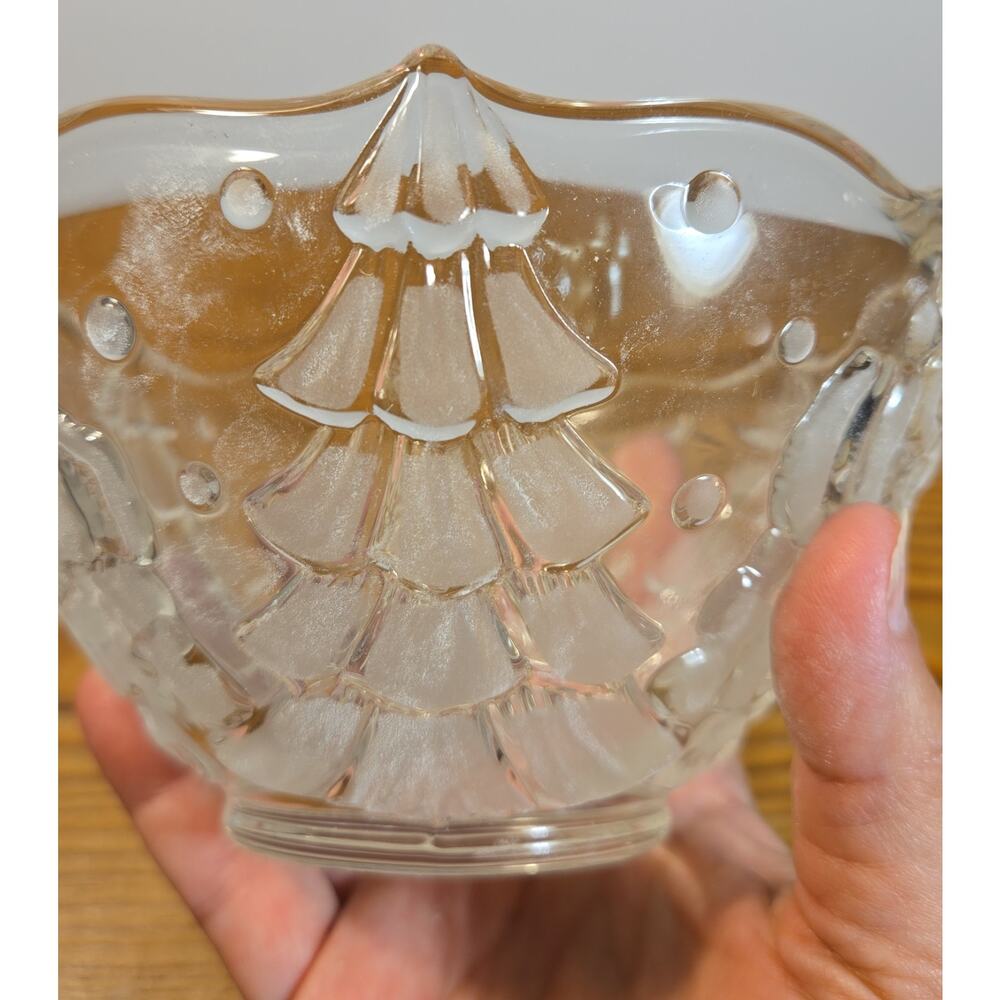 Gorham Holiday Traditions North Pole Express Santa Bowl German Crystal - Picture 2 of 11